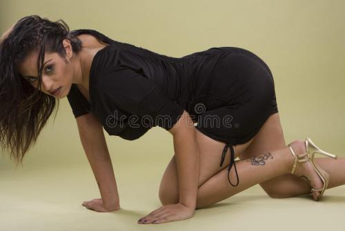 sexy-glamour-indian-model-10876620