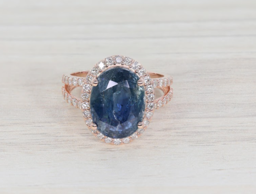 Beautiful Customized Blue Sapphire Ring For Engagement