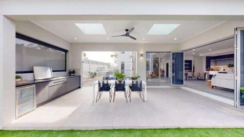 1-Jervis-Place-North-Kelliville-07042023_194642