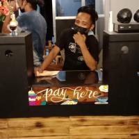 Rjhayjhay