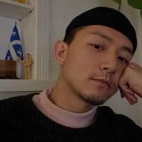 李泽文